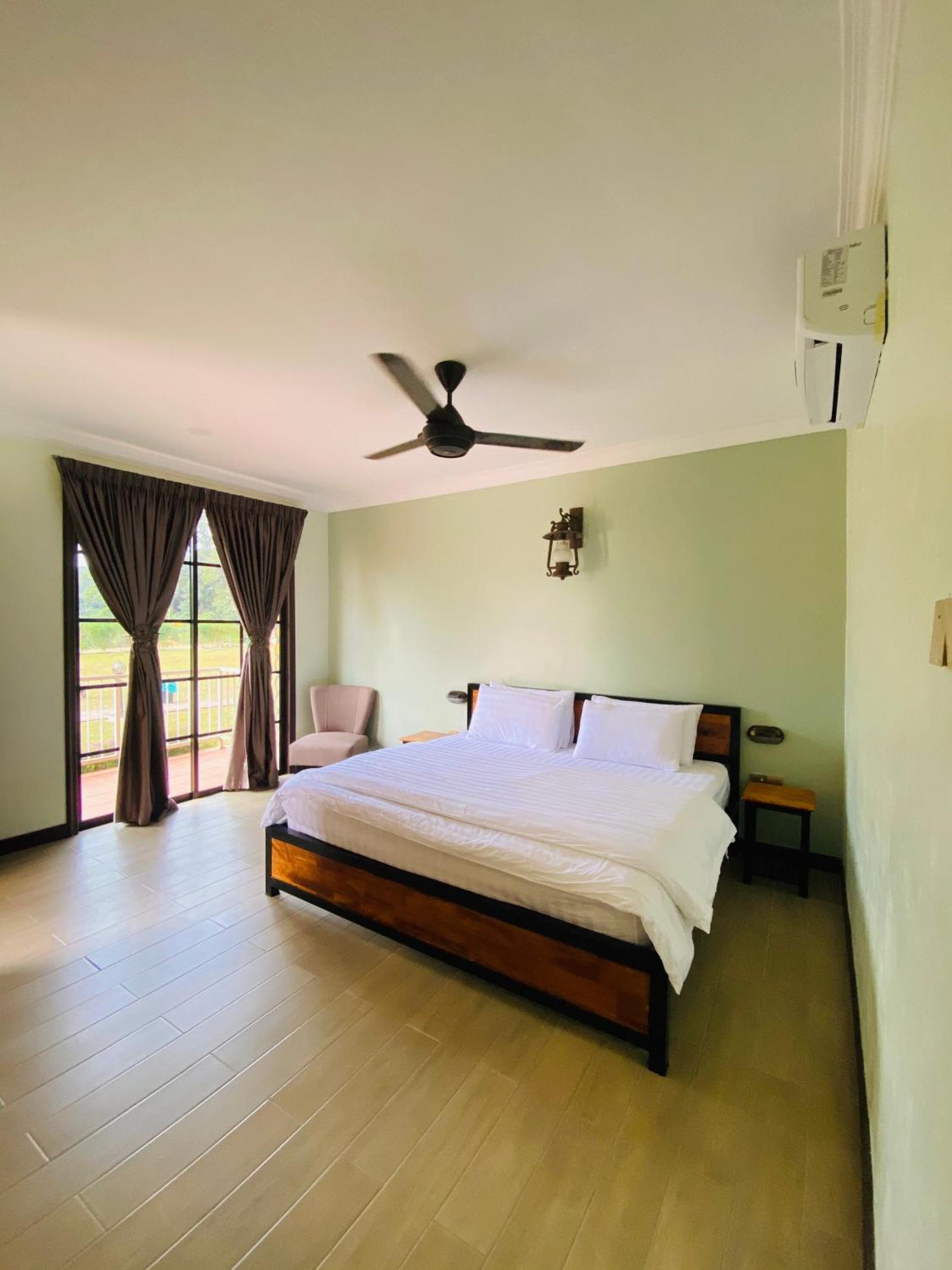Soulmate Village Hulu Langat Buitenkant foto